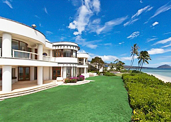 ハワイ不動産　エリア紹介 カハラ ビーチ沿いの豪邸写真